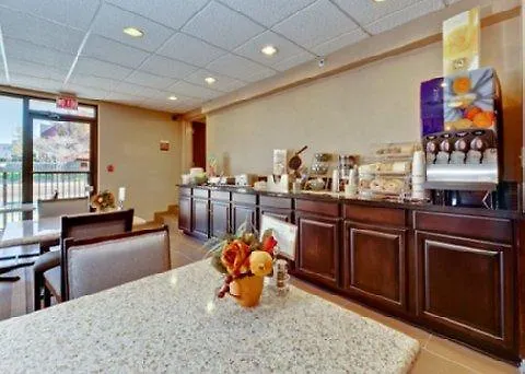 Holiday Inn Express Charlotte Southeast - Matthews By Ihg 2*,